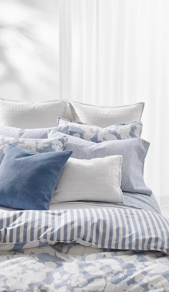 Lauren Ralph Lauren CLOSEOUT Willa Floral Comforter Set King Bed & Bath