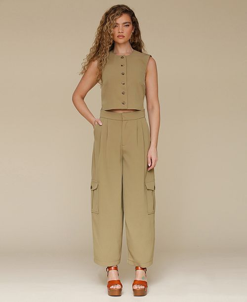 Avec Les Filles Women's Cropped Boxy Vest & Barrel-Leg Cargo Pants Women's Fashion Shoes & Accessories