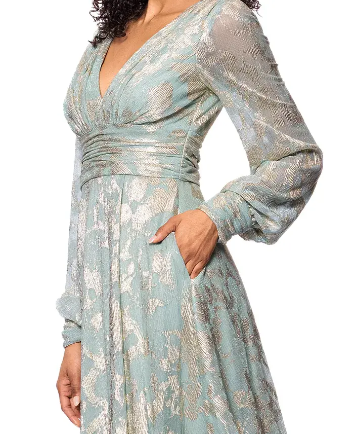 Betsy & Adam Women's Metallic V-Neck Ruched-Waist Gown Women's Fashion Shoes & Accessories