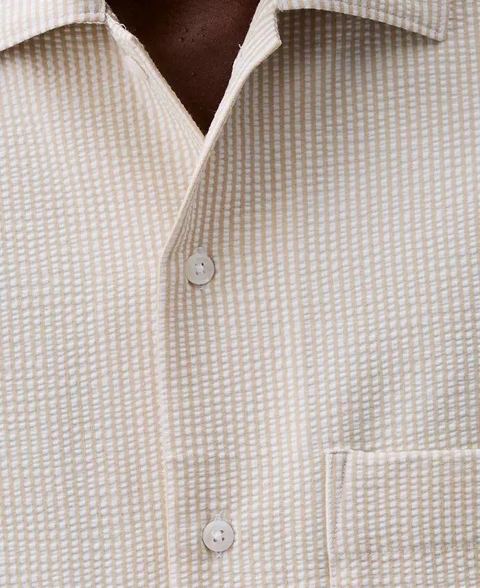 Calvin Klein Men's Relaxed Fit Short Sleeve Seersucker Striped Button-Front Shirt Men's Fashion & Accessories