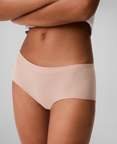 Calvin Klein Women's Bonded Flex Boyshort Underwear QD3961 Women's Fashion Shoes & Accessories