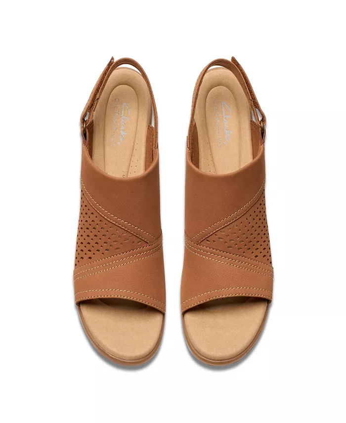 Clarks Collection Emily2 Mist Block Heel Sandals Women's Fashion Shoes & Accessories