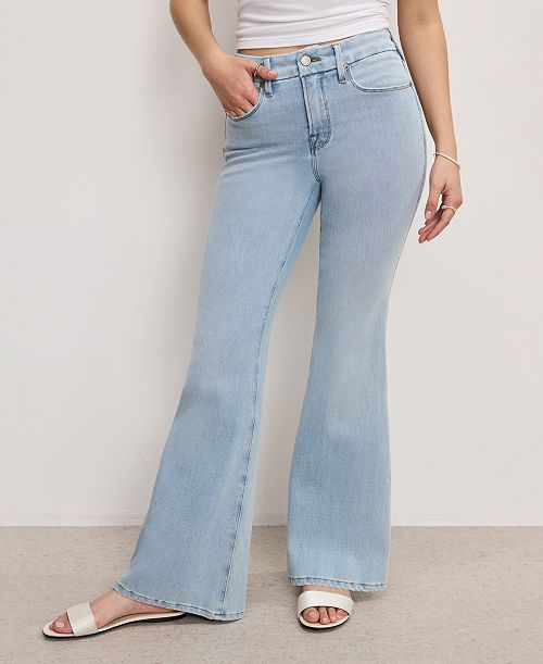 Good American Petite Good Soft-Tech Mid-Rise Flare-Leg Jeans Women's Fashion Shoes & Accessories