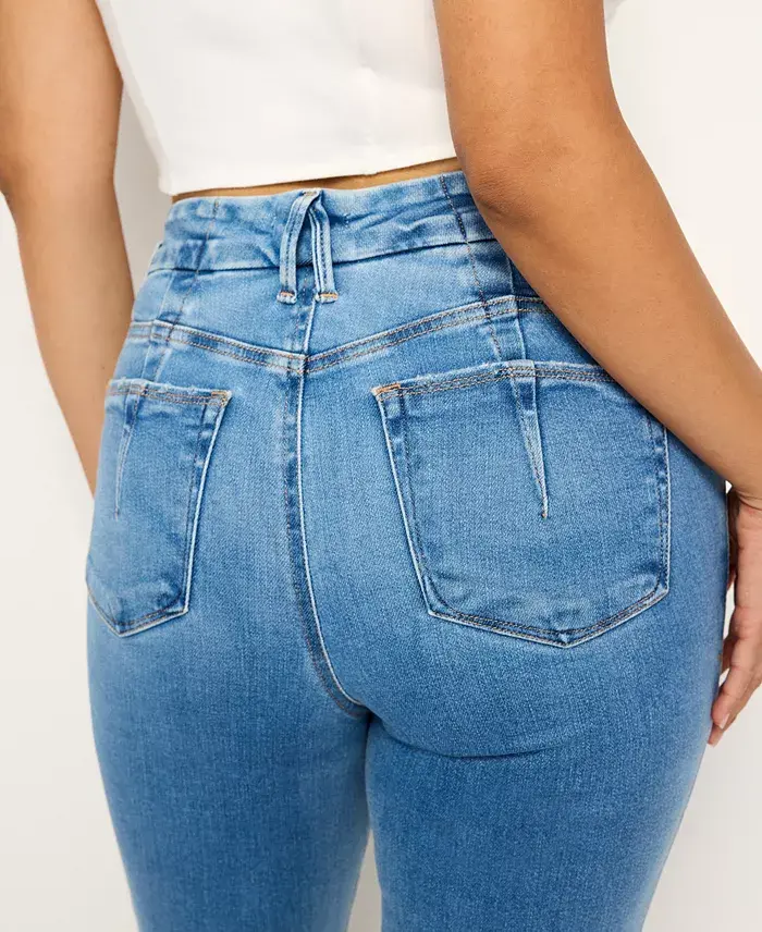 Good American Women's Soft-Tech Good Legs Straight Jeans Women's Fashion Shoes & Accessories