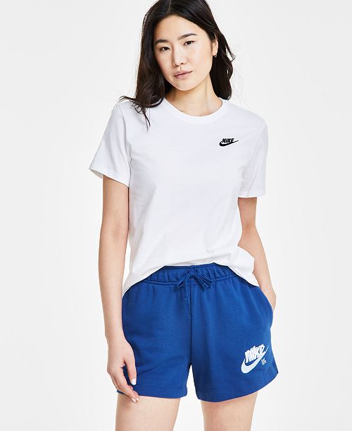 Nike Women's Sportswear Club Essentials T-Shirt Women's Fashion Shoes & Accessories