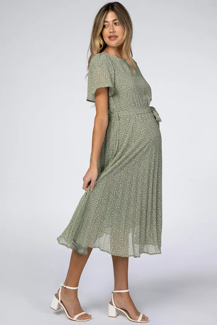 Pinkblush Maternity Light Olive Leaf Print Pleated Midi Dress Women's Fashion Shoes & Accessories