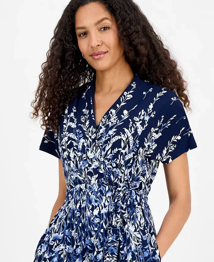 Sandra Darren Petite Printed Cropped Flutter-Sleeve Jumpsuit Women's Fashion Shoes & Accessories