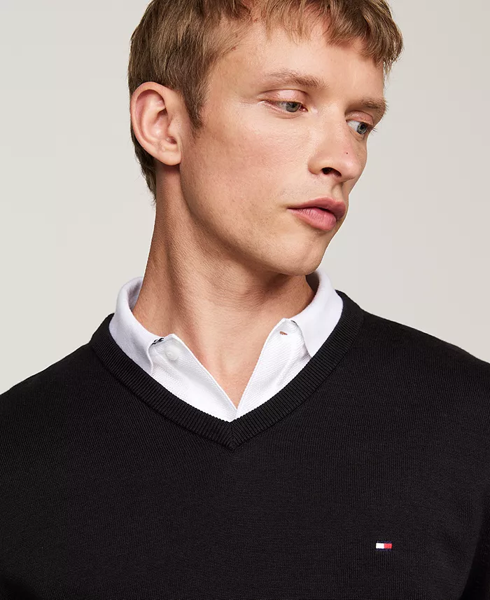 Tommy Hilfiger Men's Essential Solid V-Neck Sweater Men's Fashion & Accessories