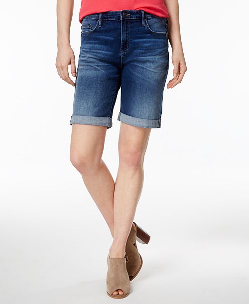 Tommy Hilfiger Women's TH Flex Cuffed Bermuda Shorts Women's Fashion Shoes & Accessories