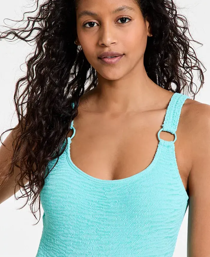 Vince Camuto Women's Textured Scoop-Neck One-Piece Swimsuit Women's Fashion Shoes & Accessories